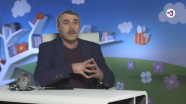 Спросите доктора Комаровского | Что делать с избыточной детской потливостью?